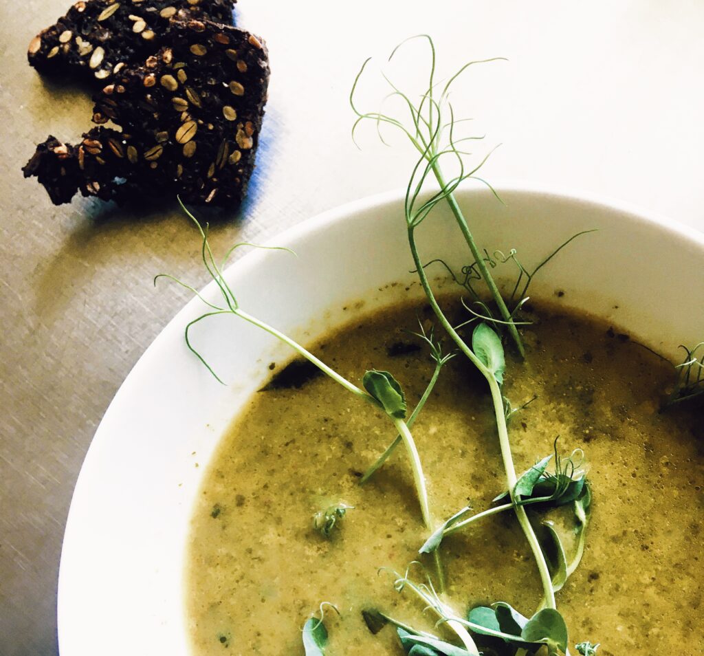Mikkels aertesuppe